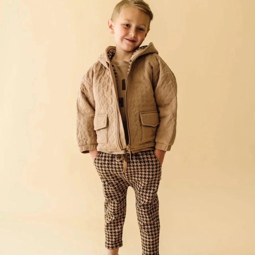 Makemake Organics 100% Organic Cotton Unisex Tan Quilted Hooded Jacket‎ Age 5-6